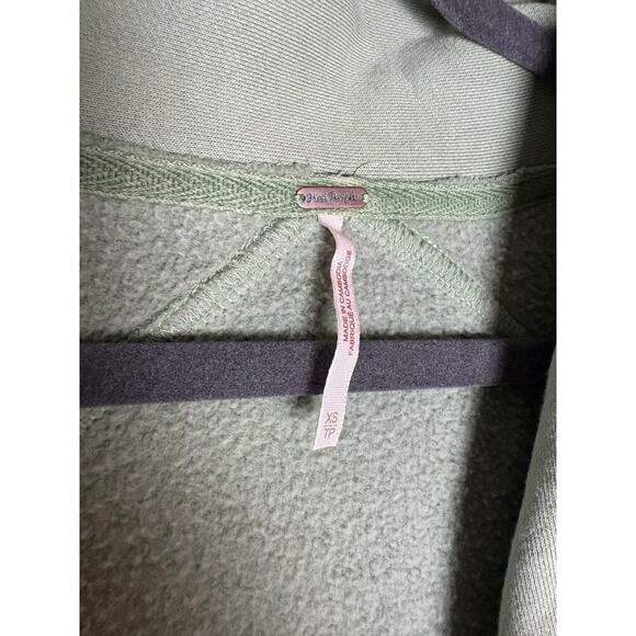 Free People Jordan Reverse Fleece Shacket Bleached Military Sz. XS - Picture 7 of 11